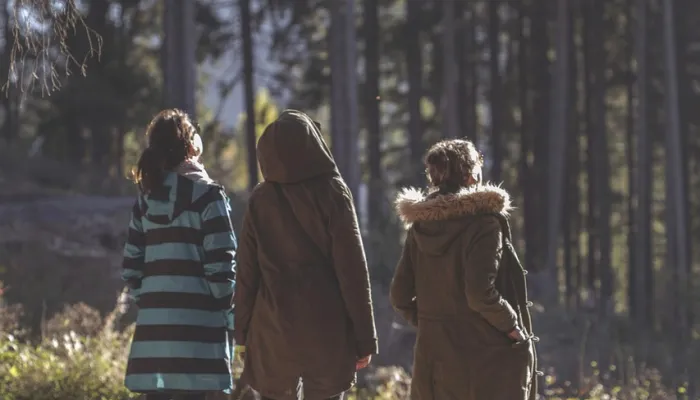 3 women enjoying the sun